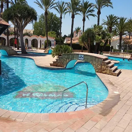 Adosada 2 Hab Frente Piscina Wifi Gratis *